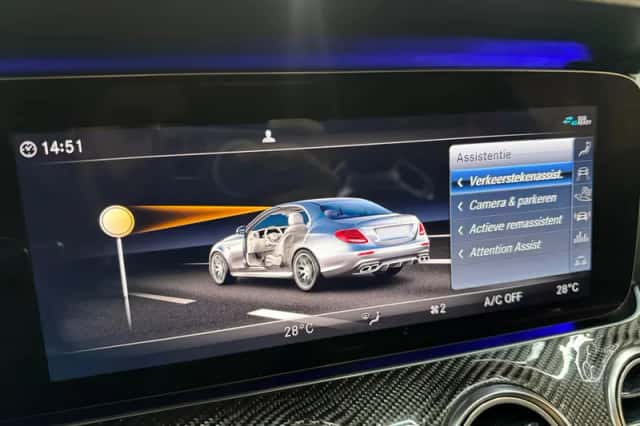 Mercedes-Benz E-Klasse (2019) thumbnail 23