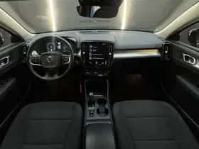 Volvo XC40 (2020) thumbnail 4
