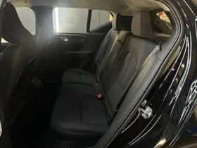 Volvo XC40 (2020) thumbnail 31