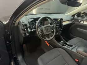 Volvo XC40 (2020) thumbnail 5