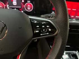 Volkswagen Golf (2024) thumbnail 16