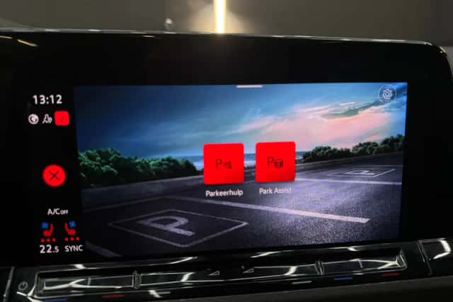 Volkswagen Golf (2024) thumbnail 30