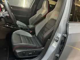 Volkswagen Golf (2024) thumbnail 5