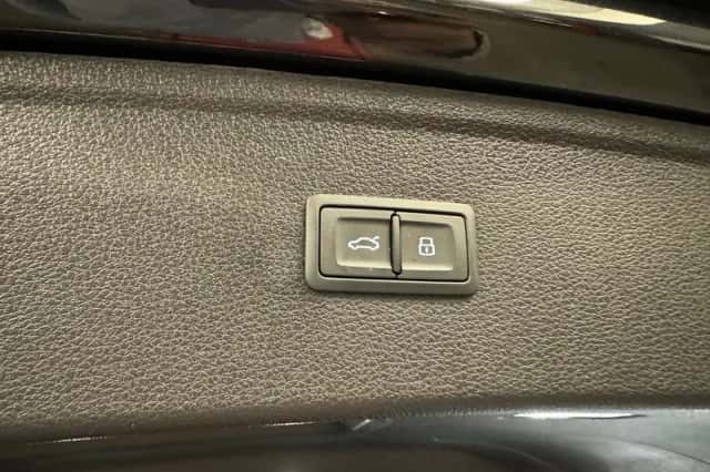 Audi Q5 (2023) thumbnail 20