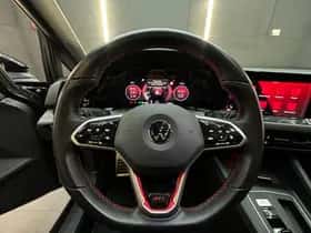 Volkswagen Golf (2021) thumbnail 13