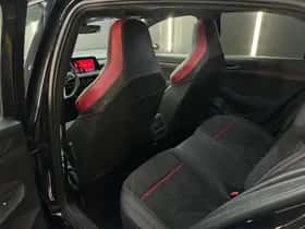 Volkswagen Golf (2021) thumbnail 17
