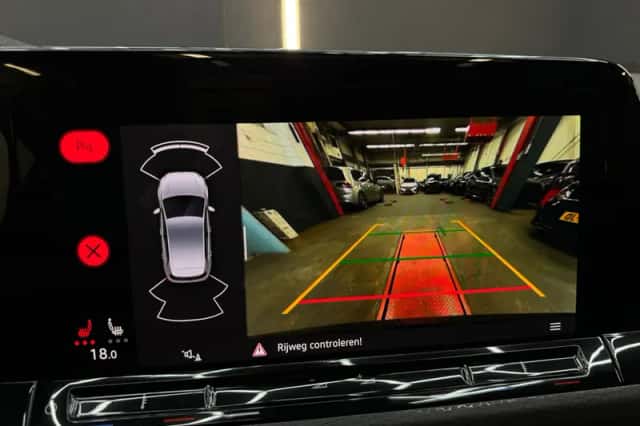 Volkswagen Golf (2021) thumbnail 20