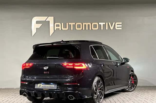 Volkswagen Golf (2021) thumbnail 3