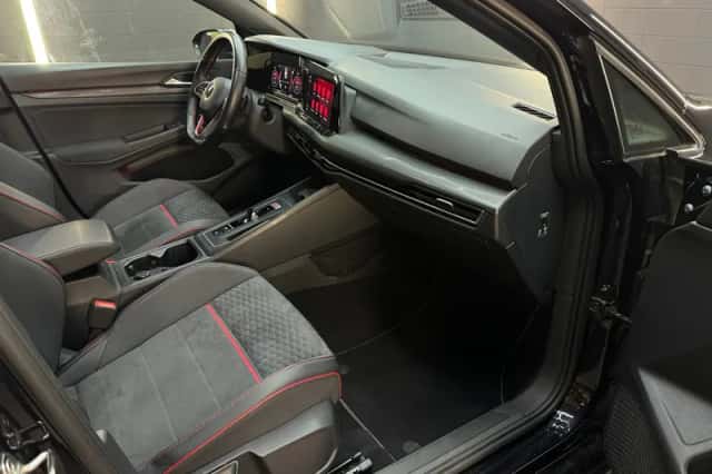 Volkswagen Golf (2021) thumbnail 28