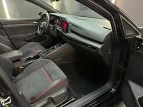 Volkswagen Golf (2021) thumbnail 28