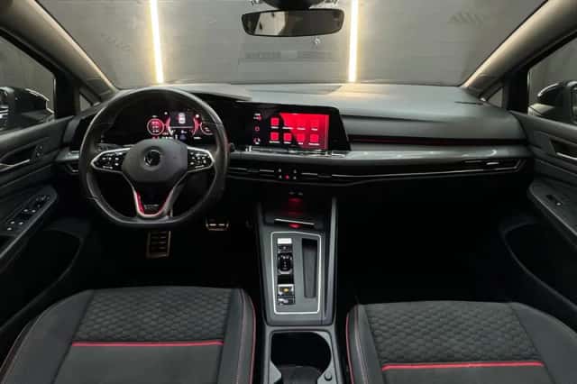 Volkswagen Golf (2021) thumbnail 4