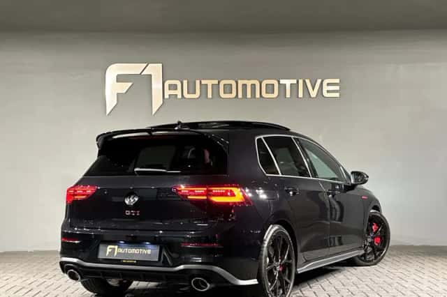 Volkswagen Golf (2023) thumbnail 3