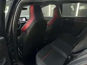 Volkswagen Golf (2023) thumbnail 22