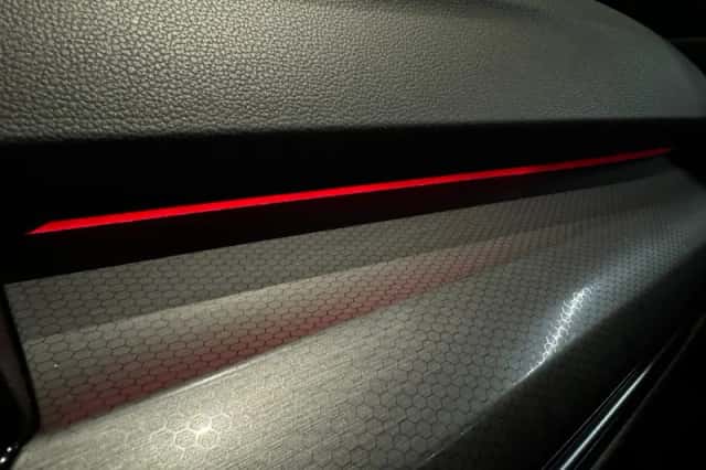 Volkswagen Golf (2023) thumbnail 30
