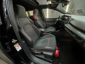 Volkswagen Golf (2023) thumbnail 34