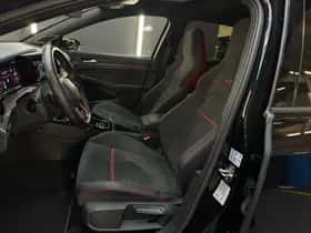 Volkswagen Golf (2023) thumbnail 6