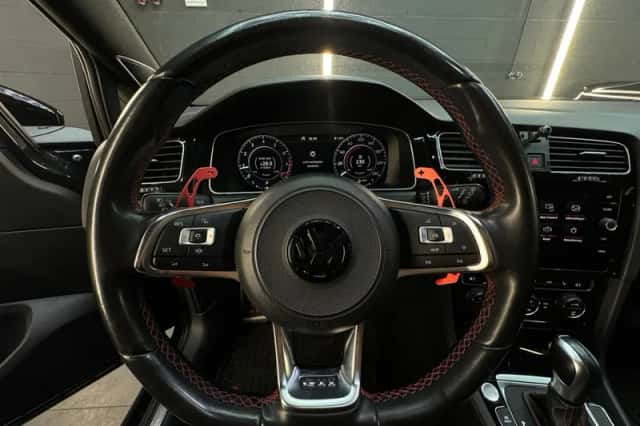 Volkswagen Golf (2019) thumbnail 11
