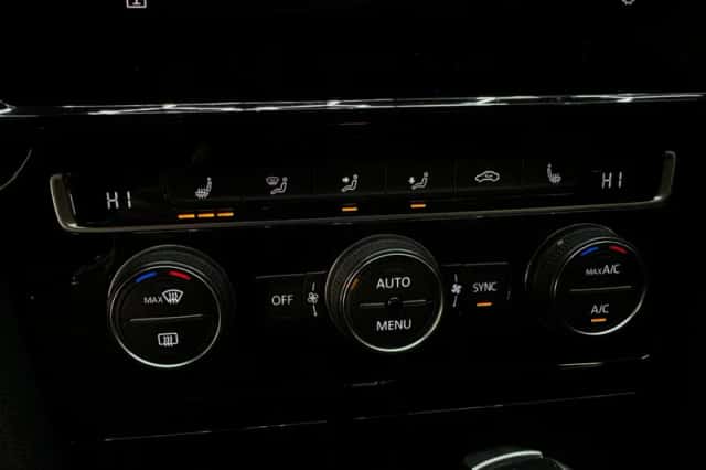 Volkswagen Golf (2019) thumbnail 22