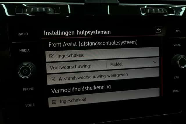 Volkswagen Golf (2019) thumbnail 26