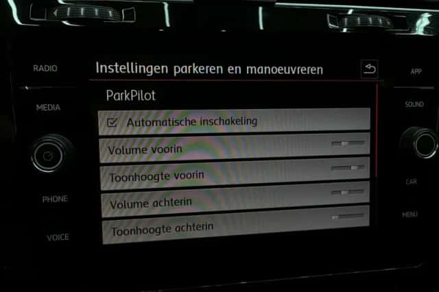 Volkswagen Golf (2019) thumbnail 27
