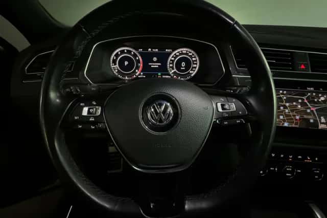 Volkswagen Tiguan (2018) thumbnail 13