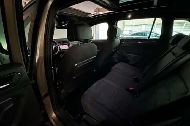 Volkswagen Tiguan (2018) thumbnail 19