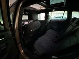Volkswagen Tiguan (2018) thumbnail 19