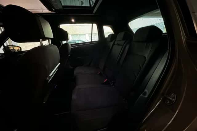 Volkswagen Tiguan (2018) thumbnail 20