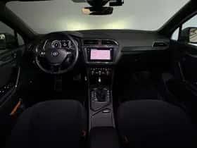 Volkswagen Tiguan (2018) thumbnail 4