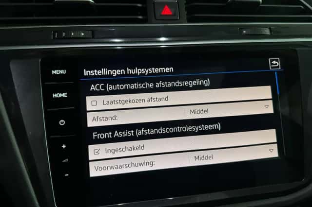 Volkswagen Tiguan (2018) thumbnail 31