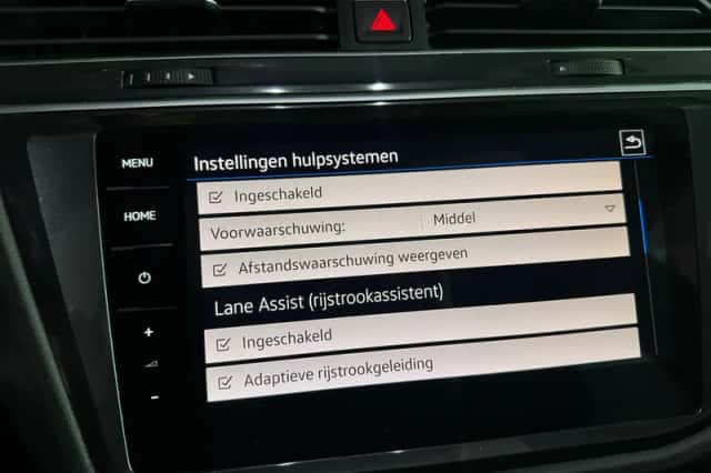 Volkswagen Tiguan (2018) thumbnail 32