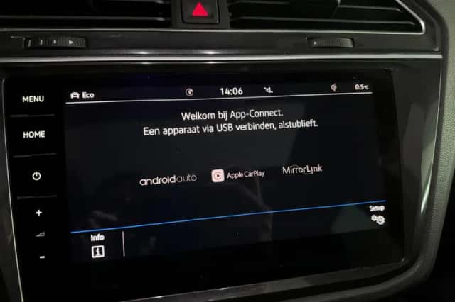 Volkswagen Tiguan (2018) thumbnail 36