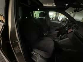 Volkswagen Tiguan (2018) thumbnail 40