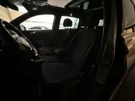 Volkswagen Tiguan (2018) thumbnail 6