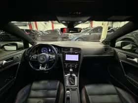 Volkswagen Golf (2019) thumbnail 4