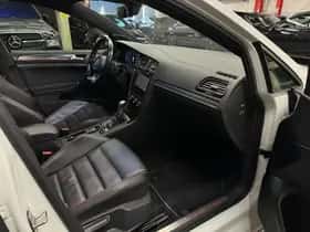 Volkswagen Golf (2019) thumbnail 37