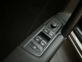 Volkswagen Tiguan (2018) thumbnail 16