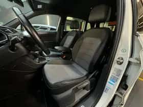 Volkswagen Tiguan (2017) thumbnail 6