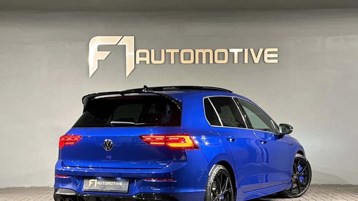 Volkswagen Golf (2022) — foto 1