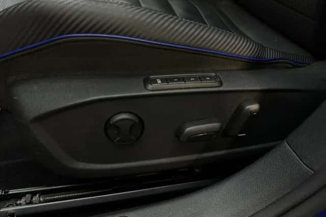 Volkswagen Golf (2022) thumbnail 16
