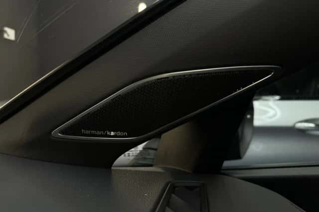 Volkswagen Golf (2022) thumbnail 23