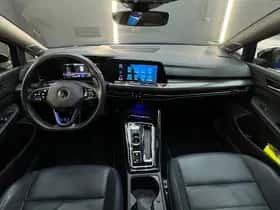 Volkswagen Golf (2022) thumbnail 4