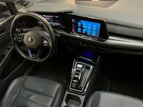 Volkswagen Golf (2022) thumbnail 33