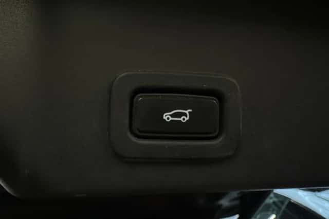 Land Rover Range Rover Evoque (2021) thumbnail 16