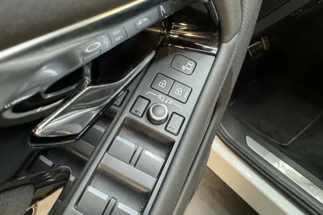 Land Rover Range Rover Evoque (2021) thumbnail 20