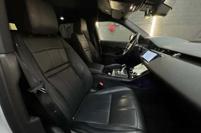 Land Rover Range Rover Evoque (2021) thumbnail 30