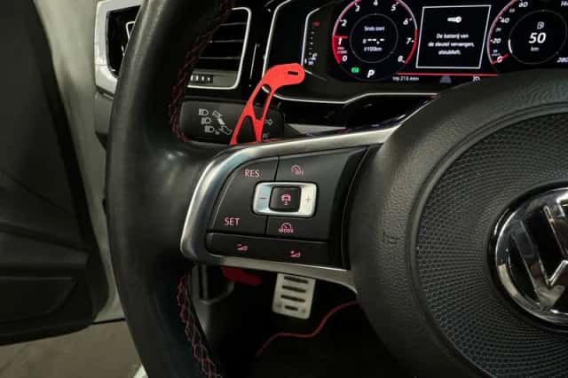 Volkswagen Polo (2018) thumbnail 16