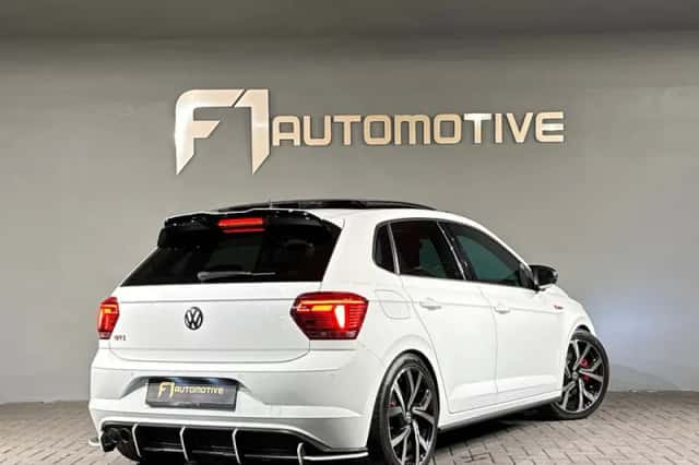 Volkswagen Polo (2018) thumbnail 3