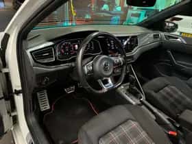 Volkswagen Polo (2018) thumbnail 5