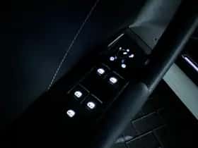 Volkswagen Tiguan (2022) thumbnail 21